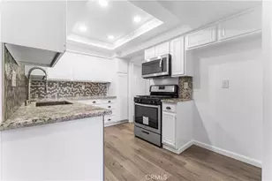 631 S Kenmore, Los Angeles, CA 90005 - Photo 11