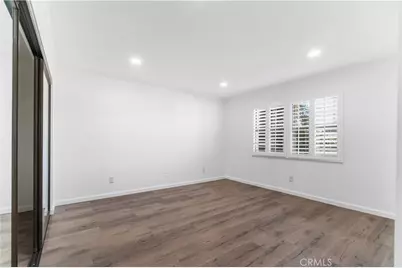 631 S Kenmore, Los Angeles, CA 90005 - Photo 15