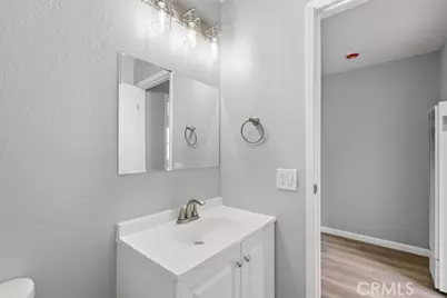 10401 Shaw, Oakland, CA 94605 - Photo 17