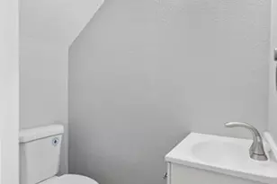 10401 Shaw, Oakland, CA 94605 - Photo 19