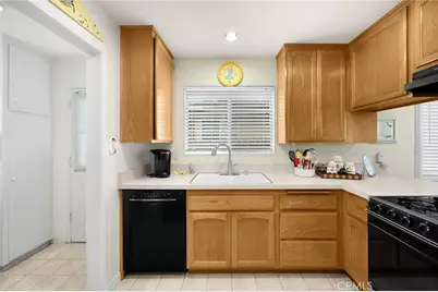 12526 Chadwell Street, Lakewood, CA 90715 - Photo 19