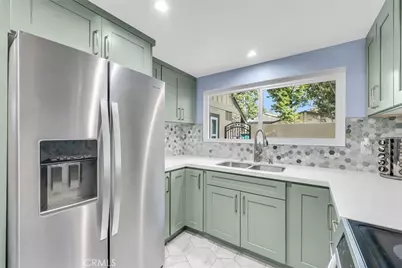 2520 N Tustin #B, Santa Ana, CA 92705 - Photo 9