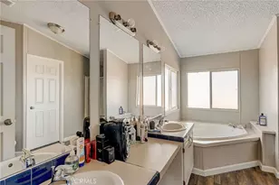 19032 Bonanza Trail, Helendale, CA 92342 - Photo 13