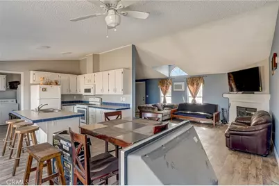 19032 Bonanza Trail, Helendale, CA 92342 - Photo 7
