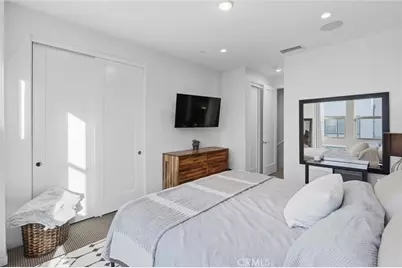 206 Placemark, Irvine, CA 92614 - Photo 31