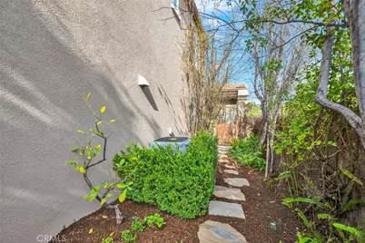 8 Versailles, Irvine, CA 92602 - Photo 23