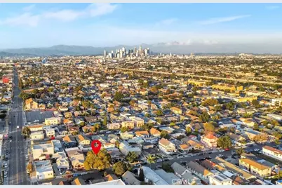 727 W 53rd Street, Los Angeles, CA 90037 - Photo 31