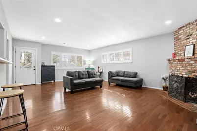 10525 Washington Avenue, South Gate, CA 90280 - Photo 3