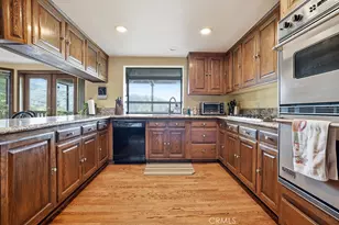 24300 Sylvan Glen, Calabasas, CA 91302 - Photo 17