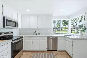 11271 Lowell Ct, Cypress, CA 90630 - Photo 17