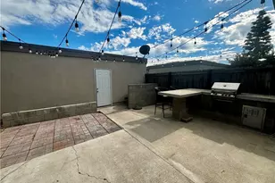 2910 Bradford Pl, Santa Ana, CA 92707 - Photo 13