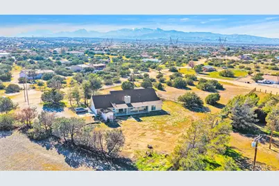 11062 Hollister Road, Oak Hills, CA 92344 - Photo 65