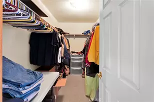 11062 Hollister Rd, Oak Hills, CA 92344 - Photo 35