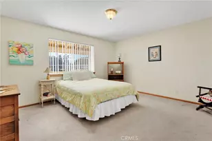 11062 Hollister Rd, Oak Hills, CA 92344 - Photo 25