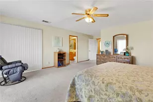 11062 Hollister Rd, Oak Hills, CA 92344 - Photo 31