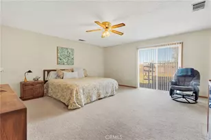 11062 Hollister Rd, Oak Hills, CA 92344 - Photo 27