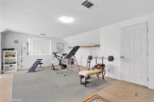 11062 Hollister Rd, Oak Hills, CA 92344 - Photo 45