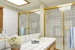 11062 Hollister Rd, Oak Hills, CA 92344 - Photo 23