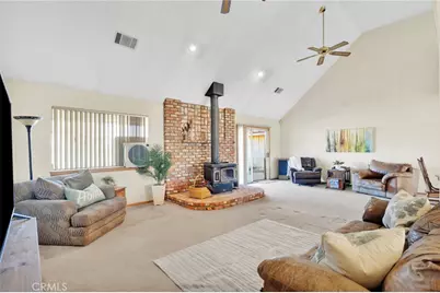 11062 Hollister Road, Oak Hills, CA 92344 - Photo 9