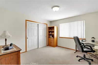 11062 Hollister Road, Oak Hills, CA 92344 - Photo 35