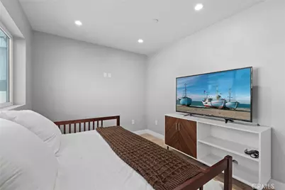 315 N Normandie, Los Angeles, CA 90004 - Photo 27