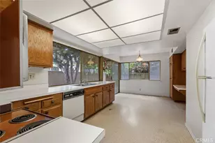 10042 Sprit Cir, Huntington Beach, CA 92646 - Photo 9