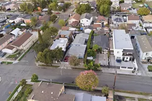 907 E 109th Pl, Los Angeles, CA 90059 - Photo 43