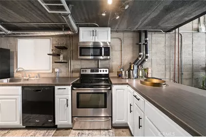 834 E 4th Street #H, Long Beach, CA 90802 - Photo 11