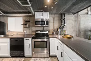 834 E 4th St, Long Beach, CA 90802 - Photo 11