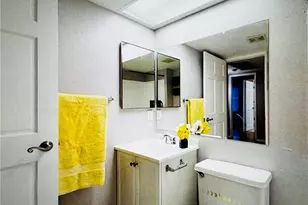 1237 E 6th, Long Beach, CA 90802 - Photo 11