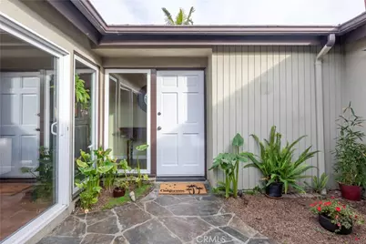 22042 Catalina Circle, Huntington Beach, CA 92646 - Photo 13