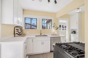 243 Ximeno Ave, Long Beach, CA 90803 - Photo 13