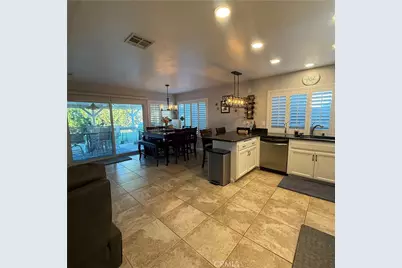 701 W Crestview, Corona, CA 92882 - Photo 9