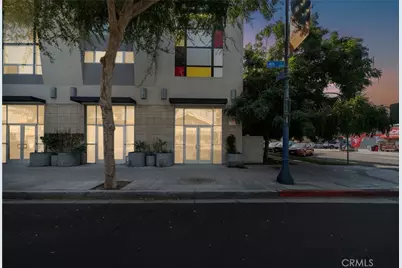 834 E 4th Street #H, Long Beach, CA 90802 - Photo 3