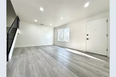 200 Carriage #B, Santa Ana, CA 92707 - Photo 11