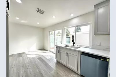 200 Carriage #B, Santa Ana, CA 92707 - Photo 25