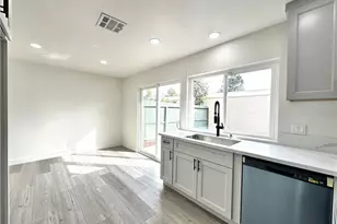 200 Carriage, Santa Ana, CA 92707 - Photo 25