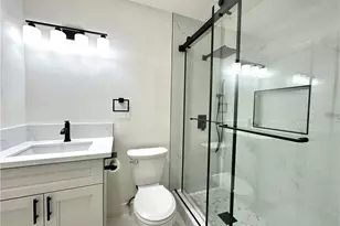 200 Carriage, Santa Ana, CA 92707 - Photo 33