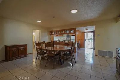 20323 Callaway Avenue, Lakewood, CA 90715 - Photo 9