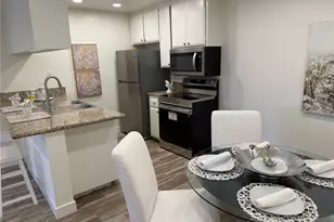 17552 Vandenberg, Tustin, CA 92780 - Photo 3