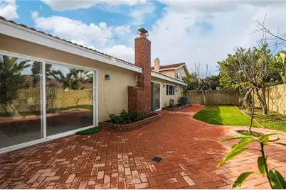 6781 Bridgewater, Huntington Beach, CA 92647 - Photo 37