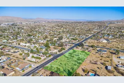 57157 Onaga Trail, Yucca Valley, CA 92284 - Photo 3