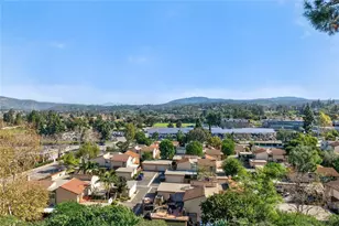 5532 E Vista Del Este, Anaheim Hills, CA 92807 - Photo 49