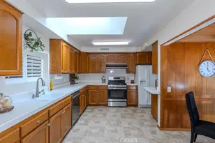 2834 W Keys Ln, Anaheim, CA 92804 - Photo 13