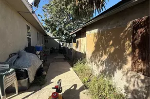 221 S Howard St, Corona, CA 92879 - Photo 13