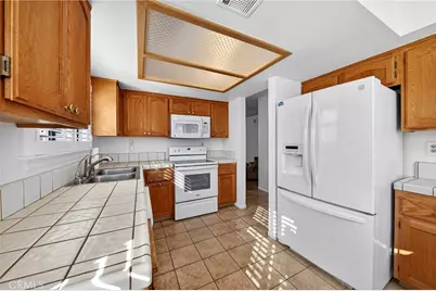 11620 Locust, Apple Valley, CA 92308 - Photo 25