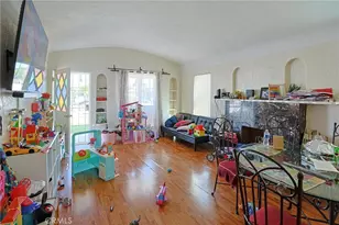 410 E 60th St, Long Beach, CA 90805 - Photo 5