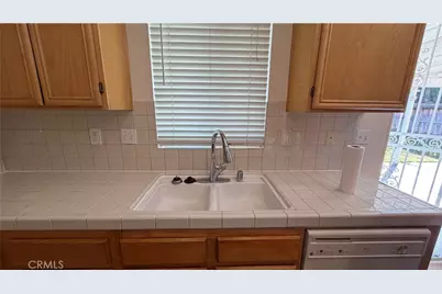 13849 Bluegrass, Victorville, CA 92392 - Photo 11