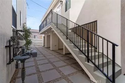 1827 E 4th Street, Long Beach, CA 90802 - Photo 61