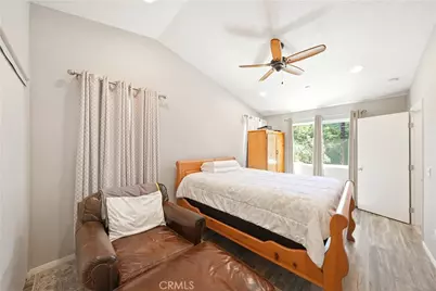 24743 Edelweiss Drive, Crestline, CA 92325 - Photo 21